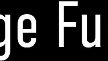 Angelina Castros riesige Silikon-Titten in der Garage