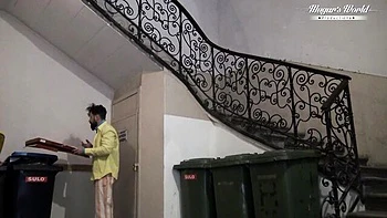 Татуированная брюнетка Мугур и Лили жестко сосут и трахаются