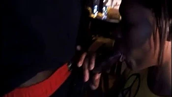 Ebony Amateur reitet im Cowgirl auf Bongacams