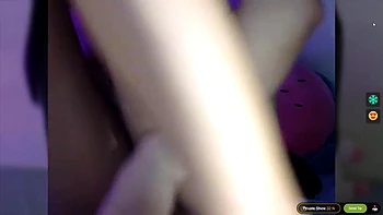 Adolescentes asiáticas fodendo e chupando no Bongacams