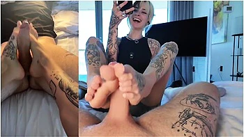 Sally Dinosaur’s Footjob: Huge Cock Cumshot On Bare Feet