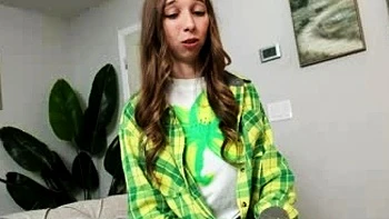 Irmão de criação fodendo teen sem camisinha