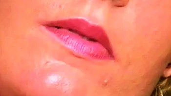 Blonde Babe Masturbates in Stockings