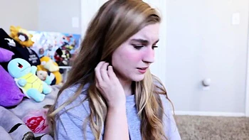 Daddy Fucks His Daughter’s Tight Pussy