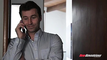 Kimber Woods baisée en levrette avec grosses nichons et cul