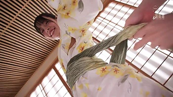 A mão safada da irmã da minha namorada me fez gozar 20 vezes antes de ser corno