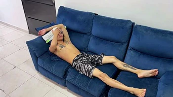 Stiefschwester Zacymaddy fickt anal mit Creampie und spritzt