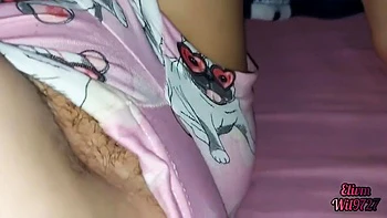 Minha madrasta peluda quer que eu foda e engravide ela