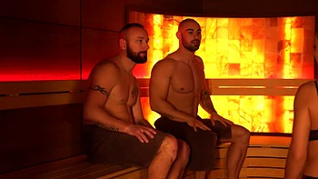 Chloe, milf francesa tatuada, não resiste à luxúria