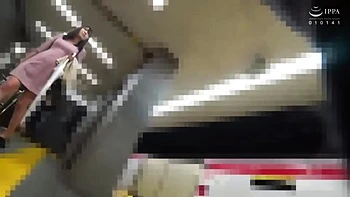 Marido cornudo ve a su mujer siendo follada