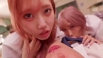 Femme baisée sous le regard du mari