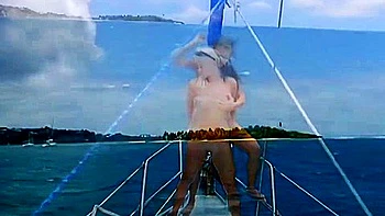 Lucy Lee beim Vintage Arschfick in der Karibik