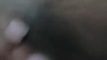 Bhabhi Ji’s saftige Fotze wird hart gefickt