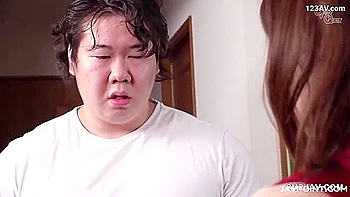 Folie sexuelle avec MILF amateur asiatique et sa femme