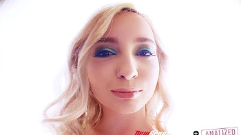 Джеймс Дин и Лекси Лор трахаются в анал с горячей парой