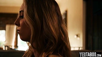 Сводный брат трахает волосатую киску Милли Морган