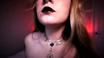 Rothaarige Milf fickt dich als Cuck