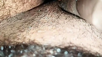 Mi novia me chupa la polla gorda y luego follo duro a mi esposa Parte 1