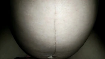 Трахаю волосатую сводную сестру с большим кончанием