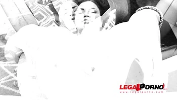 Jasmine Jae peituda leva DP, DAP e triplo foda