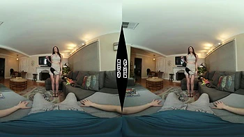 Adolescente morena pornstar fodendo pesado em VR