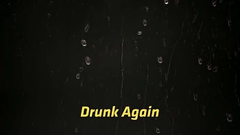 Loira checa gordinha mijando e chupando pau hardcore