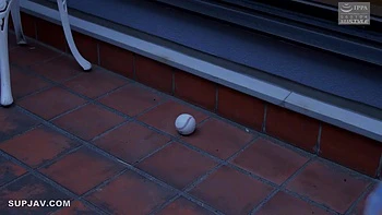 Morena asiática caliente follada sin censura