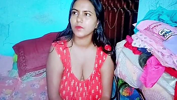 Große-Titten-Lehrerin fickt Schüler 18+ im Privatraum