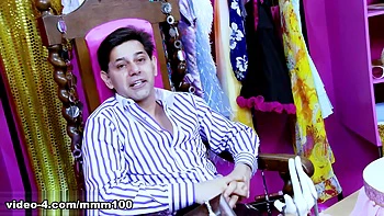 Geile MILFs mit großen Titten im interracial Orgasmus