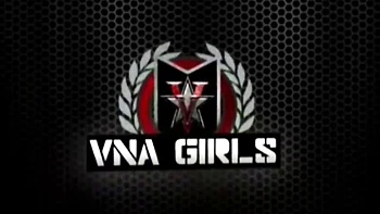 Maggie Green lutscht Schwanz mit riesigen Titten und kommt