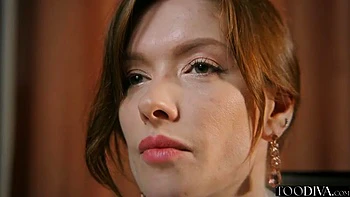 Лесбиянка впервые сосет член и ебется с парнем