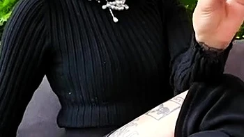 Brunette milf Selda shows perfect pussy close-up
