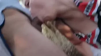 Bitch on the beach : Stranger girl sucked me in public