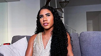 Juicy Latina Amateur Fucks Hard Riding Big Cock