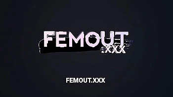 Tattooed Zoie jerks off in white lingerie