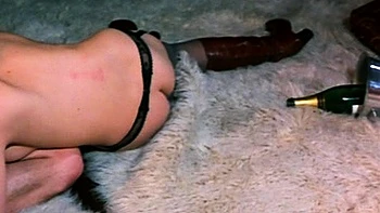 Brunette hardcore blowjob vintage style