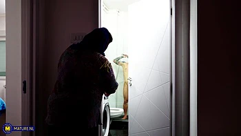 Horny 54yo BBW Edina Fucks Young Exchange Student