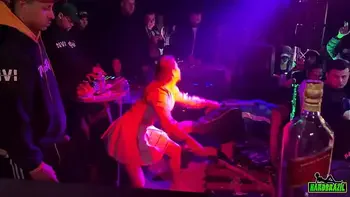 Show da Mc Pipokinha com muita sacanagem no meio do palco - Pucca Tsunami - Caroline Moares - Camila Prado