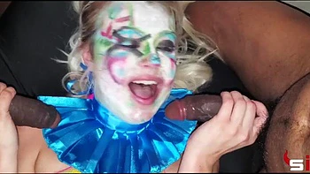 In Between Scenes: Blowjob, Doggy  Missonary Porn