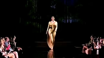 Amateur Blonde and Brunette Have Some Fun