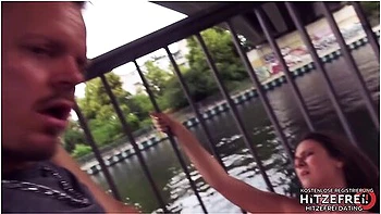 Public Sex: In The Middle Of The City With Hot Teen Babe