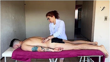 The Massage She Couldnt Control