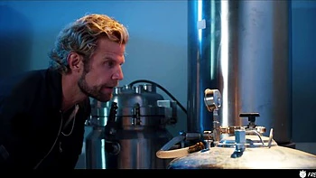 Stupefying Vince Karter and Little Puck - slave training clip - Freeze