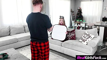 Watch extravagant Joshua Lewis and Penelope Snaps's scene